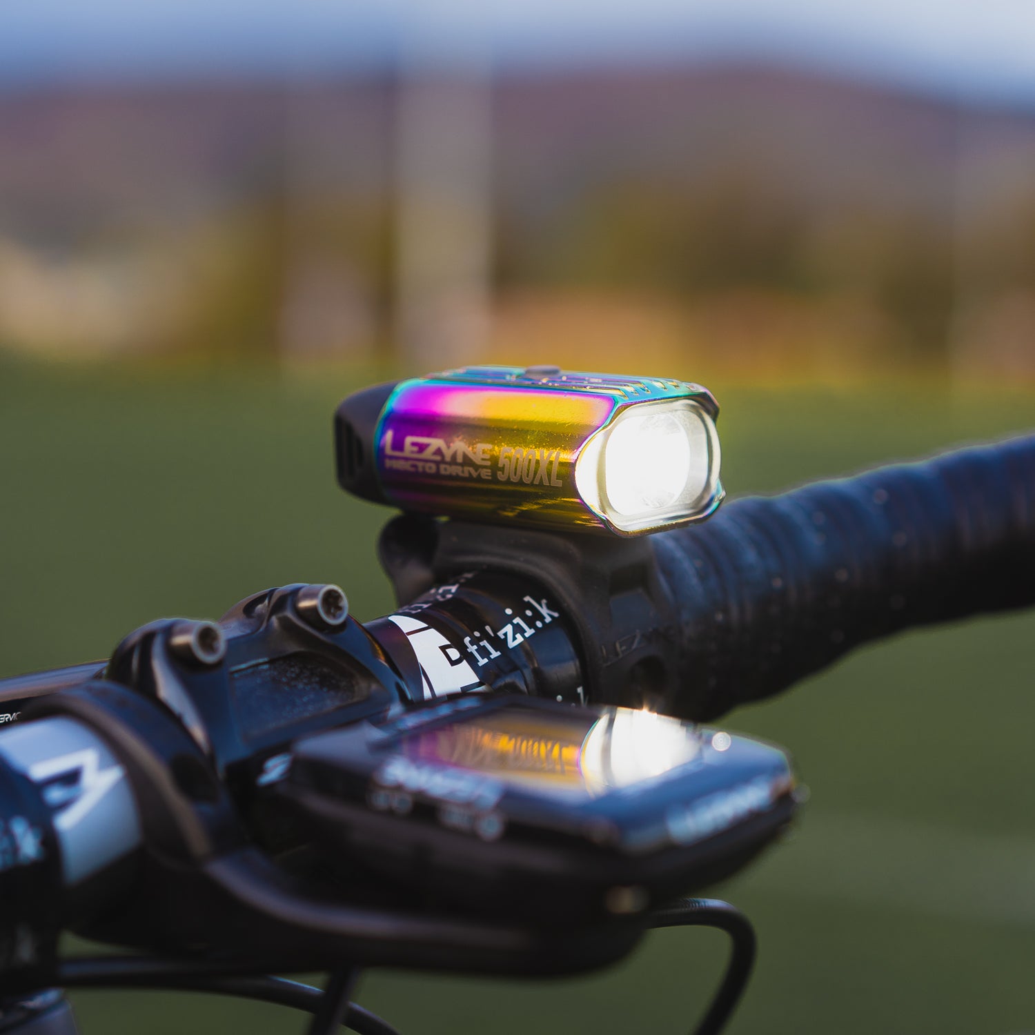 Hecto Drive 500XL front bike light on a road bike