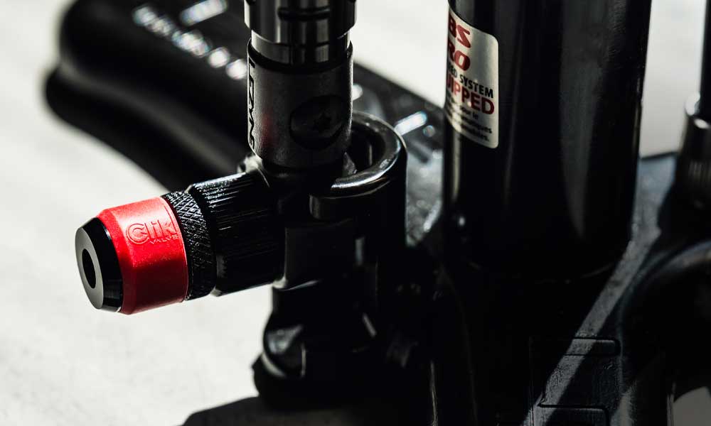 LEZYNE & CLIK VALVE UNITE